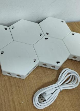 Б/у hexagon rgb lights - сотовые настенные светильники5 фото