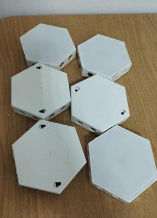 Б/у hexagon rgb lights - сотовые настенные светильники4 фото