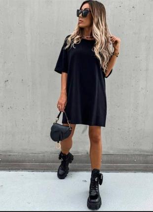 Платье-туника
удлинённая футболка 

однотонное классическое платье - футболка из летней хлопковой ткани8 фото