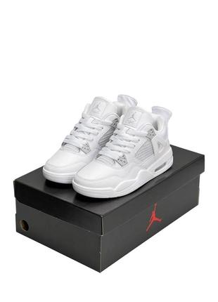 Жіночі кросівки nike air jordan 4 retro all white