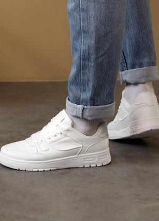 Стильні чоловічі білі кросівки весняні-осінні, екошкіра/замша, демі, чоловіче взуття5 фото