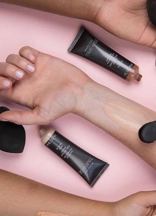 Матова тональна основа timewise 3d mary kay