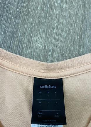 Adidas в наличии женская футболка удлиненная туника оригинал размер l коралловая с серым логотипом на коротком рукаве adidas4 фото