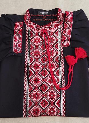 Чоловіча вишиванка ручної роботи чорного кольору на домотканому полотні "зірки"(р.l-52)