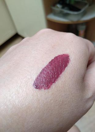 Помада ,блеск для губ, темная вишня