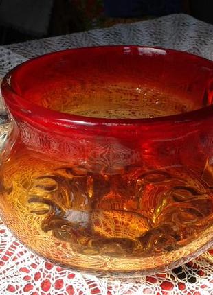 Конфетница салатница-красный чешский хрусталь времён ссср