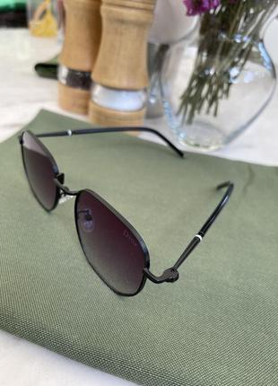 Солнцезащитные очки dior3 фото