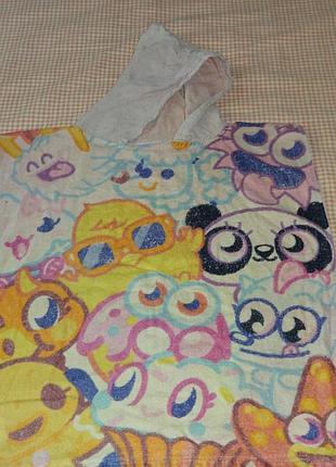 Пляжний рушник із капюшоном.