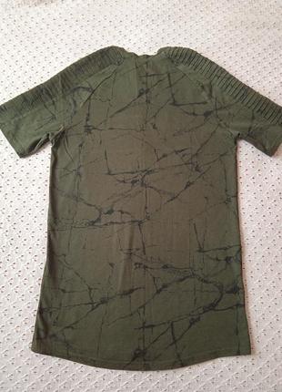 Стильная футболка takko fashion из натурального хлопка хаки с объемным принтом2 фото