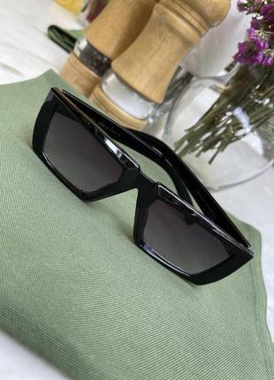 Солнцезащитные очки prada1 фото