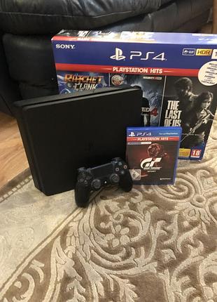 Продам playstation 4 slim 1tb с 1 игрой
