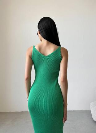 Яркое платье зеленого цвета вязаное 9 цветов6 фото