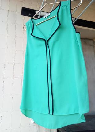 Нова яскрава зелена бірюзова вільна блуза майка з чорним кантом без рукава від papaya