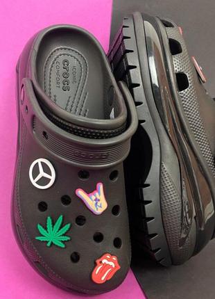 Новинка жіночі крокси сабо crocs classic mega crush чорні