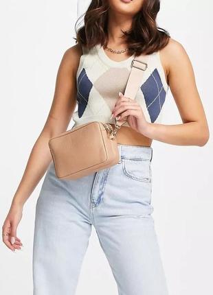 Трендовая кожаная сумка crossbody asos1 фото