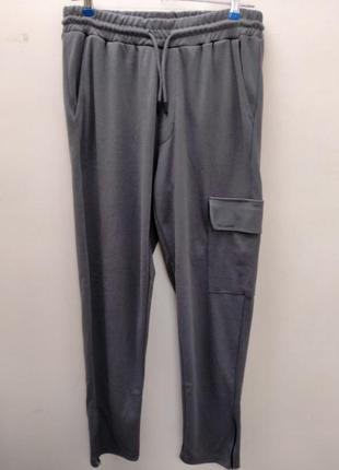 Брюки мужские хаки с карманом.с-9410.
размеры:s.цена -400грн