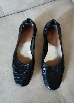 Кожаные туфли