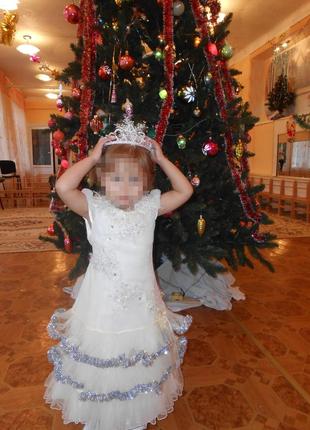 Платье праздничное пышное костюм снежинки зимы снежной королевы на утренник новый год4 фото