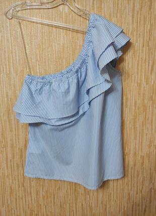 Блуза блузка з відкритим плечем р.48-50/м
