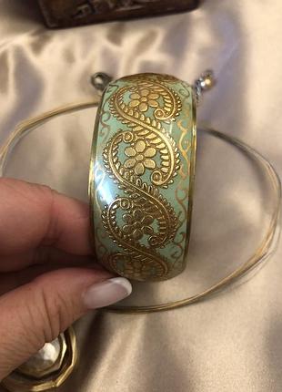 Браслет латунь чеканка