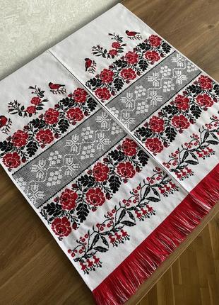 Вышитые полотенца