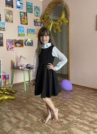 Біла блуза для дівчинки