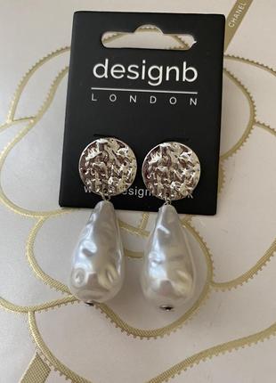 Сережки серьги жемчуг перлини designb london asos