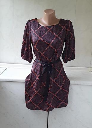 Платье фирменное легкое