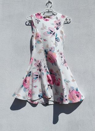 Очень красивое цветочное летнее платье new look cameo rose