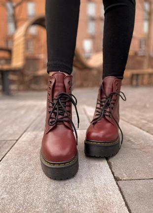 Dr. martens jadon шкіряні черевики з хутром в бордовому кольорі /осінь/зима/весна😍3 фото