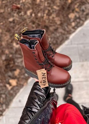 Dr. martens jadon кожаные ботинки с мехом в бордовом цвете /осень/зима/весна😍10 фото