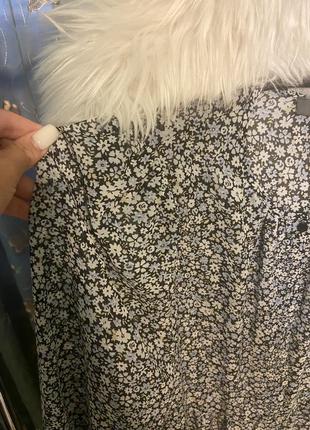 Невагома легка сукня