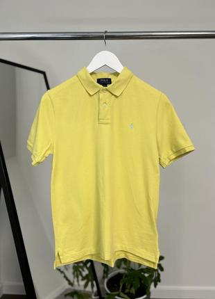 Яркое поло от бренда ralph lauren