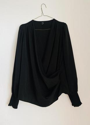 Черная блуза из сатина shein