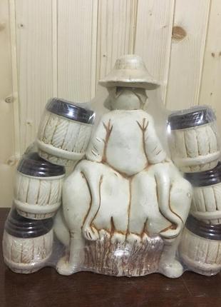 Штоф, пляшка і рюмки