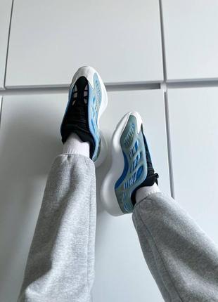 Мужские кроссовки adidas yeezy boost 700 v39 фото