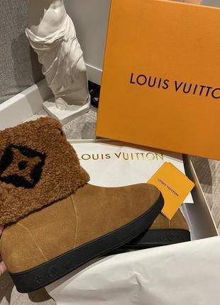 Шикарні брендові люксові чоботи сапоги louis vuitton угги на хутрі2 фото