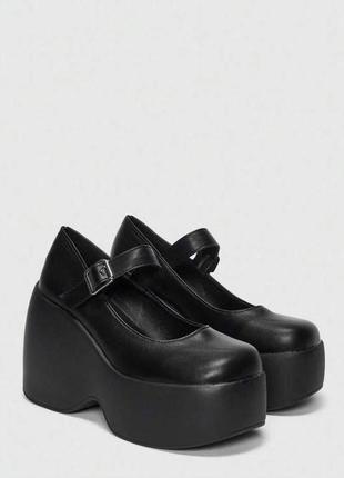 Черные массивные туфли1 фото
