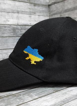Чорна кепка з вишитою картою україни, недорого. бюджетна модель хорошої якості5 фото