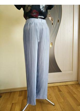 Нові трендові нарядні брюки штани плисе складки chic boutique rose.