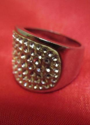 Элегантный перстень кольцо с камнями.бижутерия.3 фото