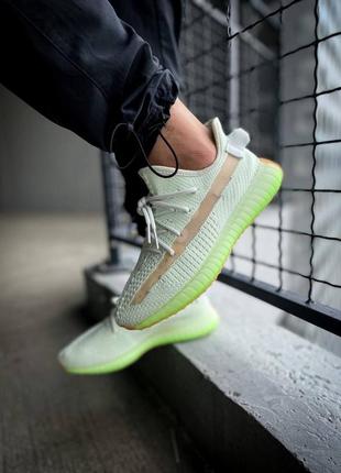 Мужские кроссовки adidas yeezy boost 350 v2 wolf "grey/green glow"