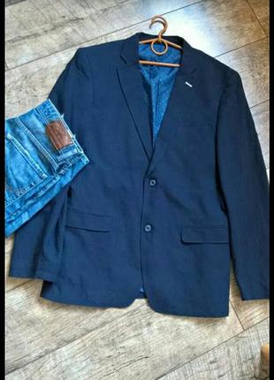Стильный темно- синий пиджак піджак
