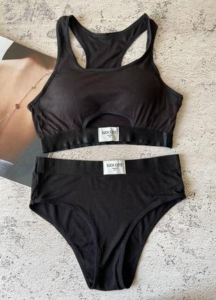 Черный спортивный комплект женского нижнего белья, топ с трусиками1 фото