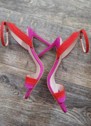 Фиолетовые красные босоножки на заколке каблуках от aldo5 фото
