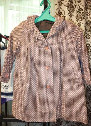 Котонове демісезонне пальто для дівчинки на зріст 108-110 см.