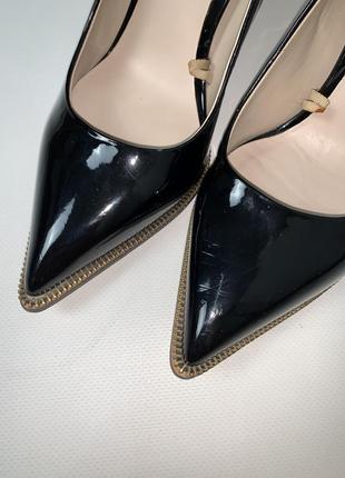 Жіночі класичні туфлі лодочки човники лакові від zara як нові2 фото
