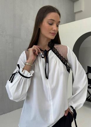 Женская молочная блузка с черными завязками2 фото