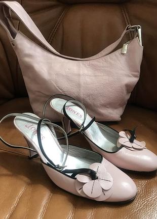 Босоніжки шкіряні брендові jones  bootmaker