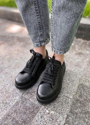 Черные базовые женские повседневные кеды, кроссовки из натуральной кожи4 фото